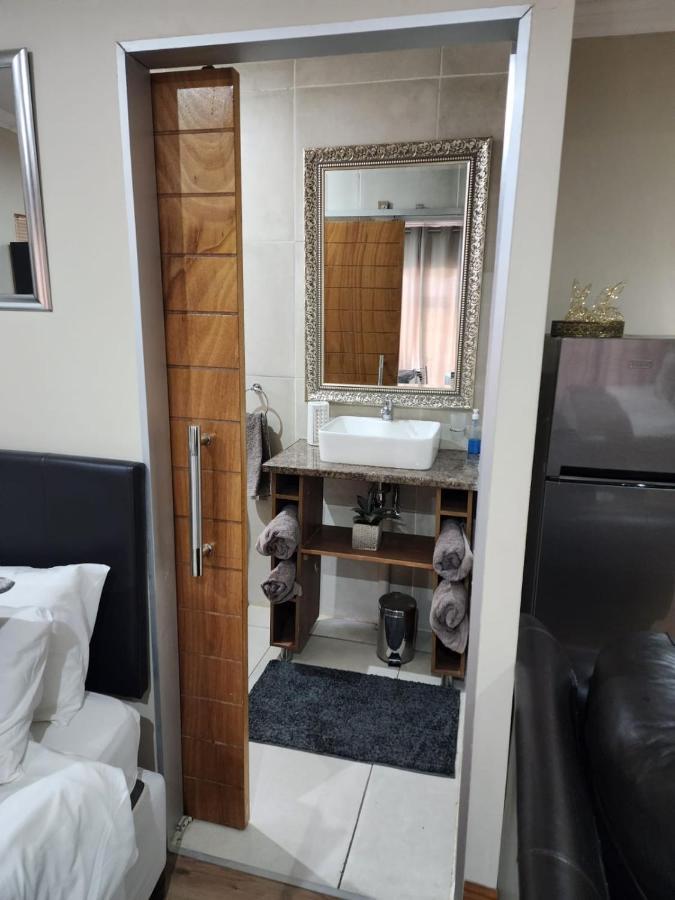 Villa Rose Cottages Bloemfontein Eksteriør billede