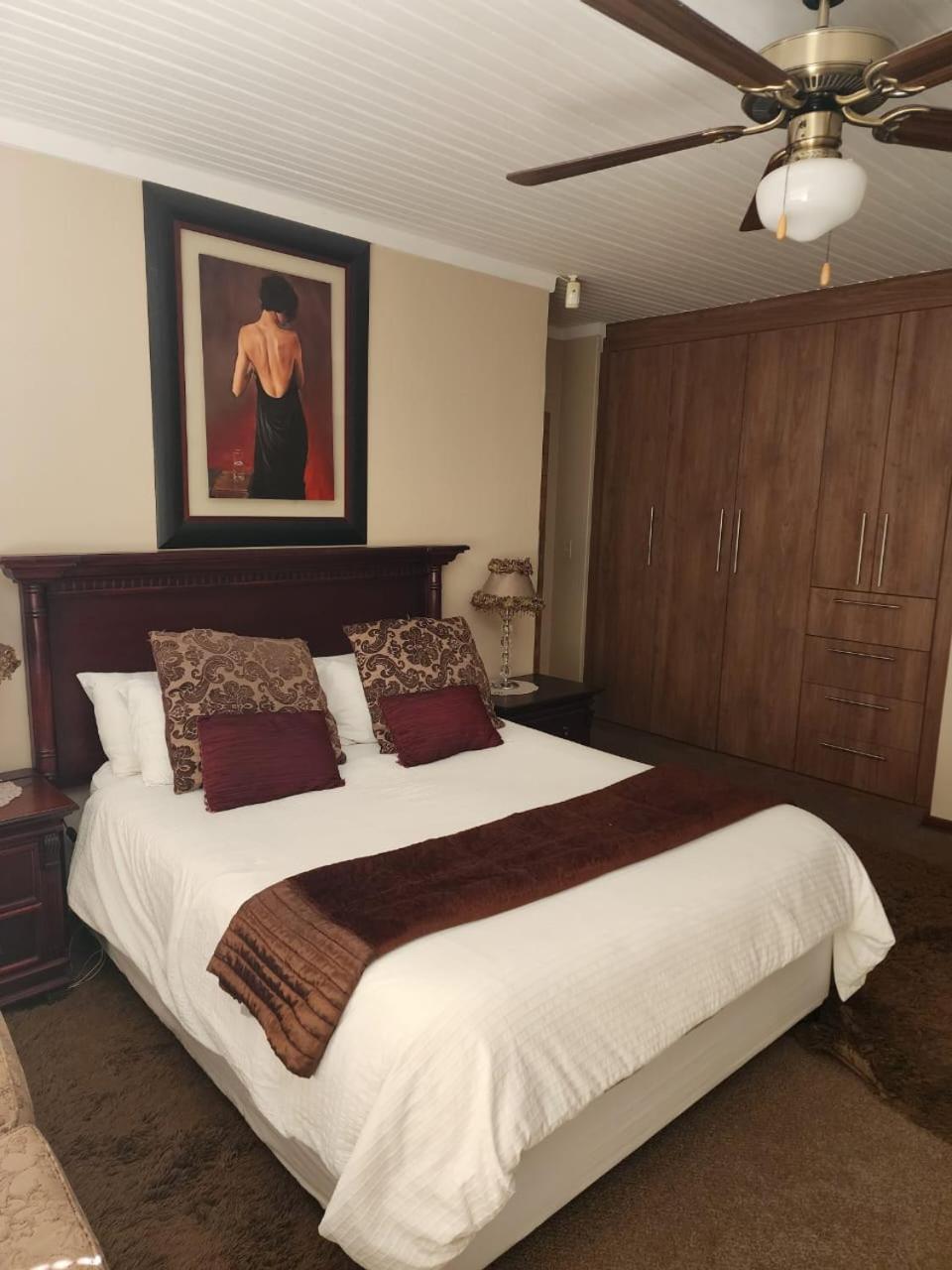 Villa Rose Cottages Bloemfontein Eksteriør billede