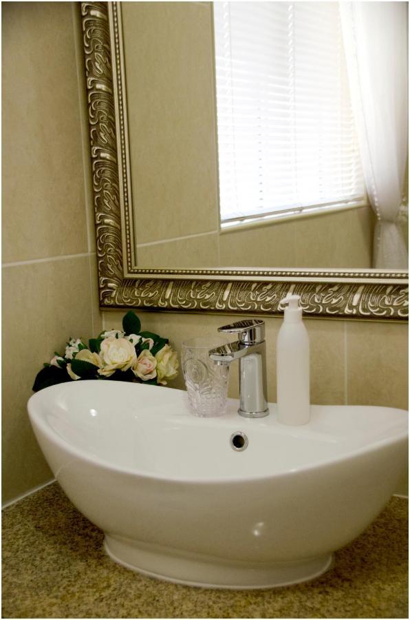 Villa Rose Cottages Bloemfontein Eksteriør billede